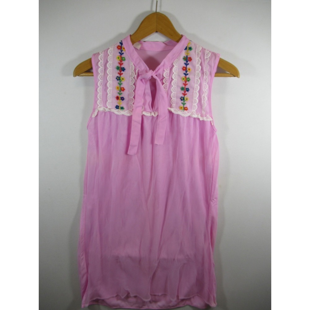 Vintage 60s Embroidered Keyhole Babydoll Nightgown Medium Pink Satin Nylon